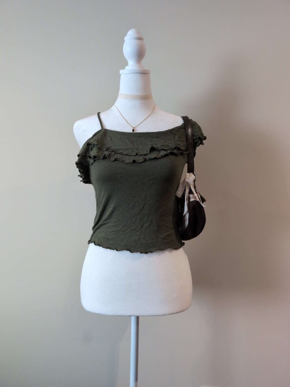 Y2K Olive Ruffle Off-Shoulder Top - Picture 2 of 4